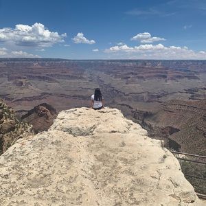 Meet your Posher, Joy